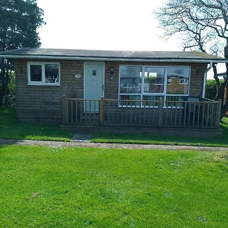 No. 27. A quiet dog friendly rural/coastal chalet Villa Seaton Esterno foto